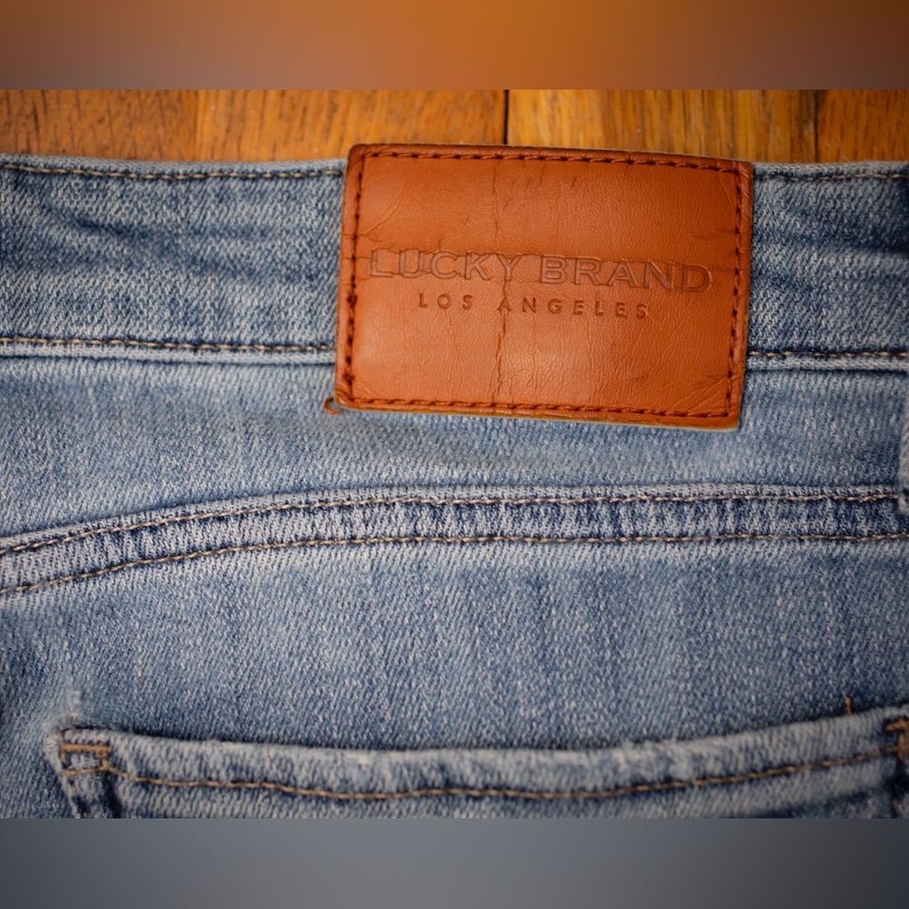 Lucky midrise, boyfriend jeans size 4/27 - Picture 7 of 12